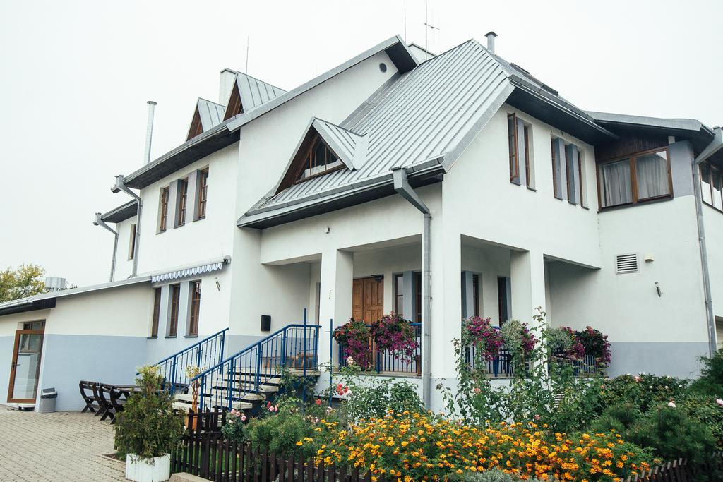 Hotel Sveciu Namai Linges à Nemėžis Extérieur photo