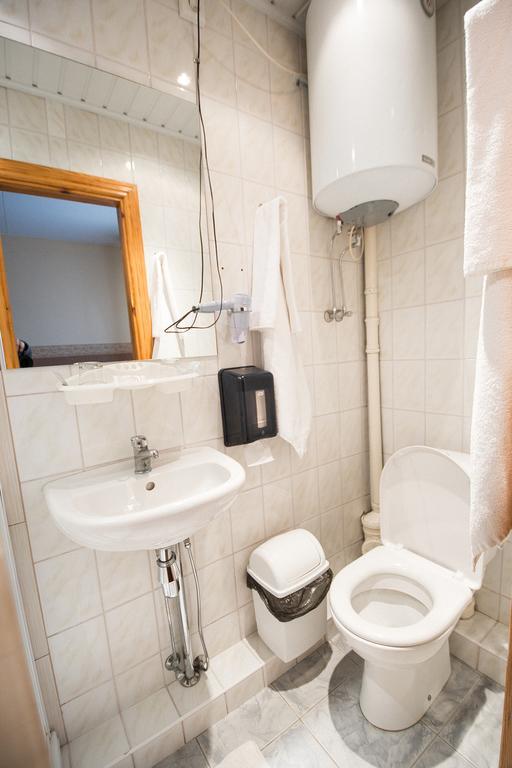 Hotel Sveciu Namai Linges à Nemėžis Extérieur photo