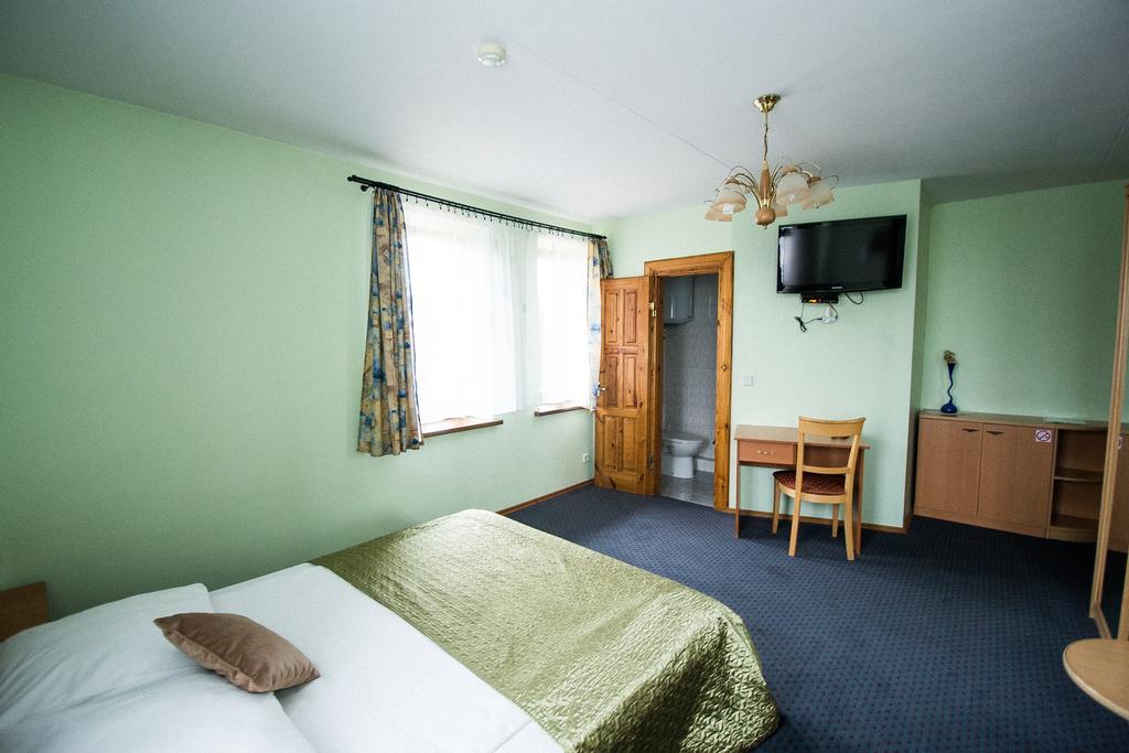 Hotel Sveciu Namai Linges à Nemėžis Extérieur photo