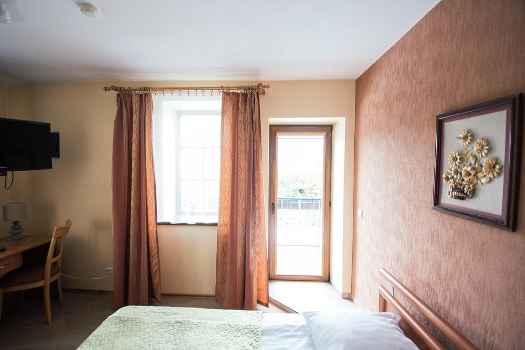 Hotel Sveciu Namai Linges à Nemėžis Extérieur photo
